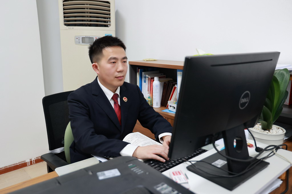 �����ߵİ�����2025����z��֮�ǡ������ڣ���רҵ�뵣���ػ���ƽ�������